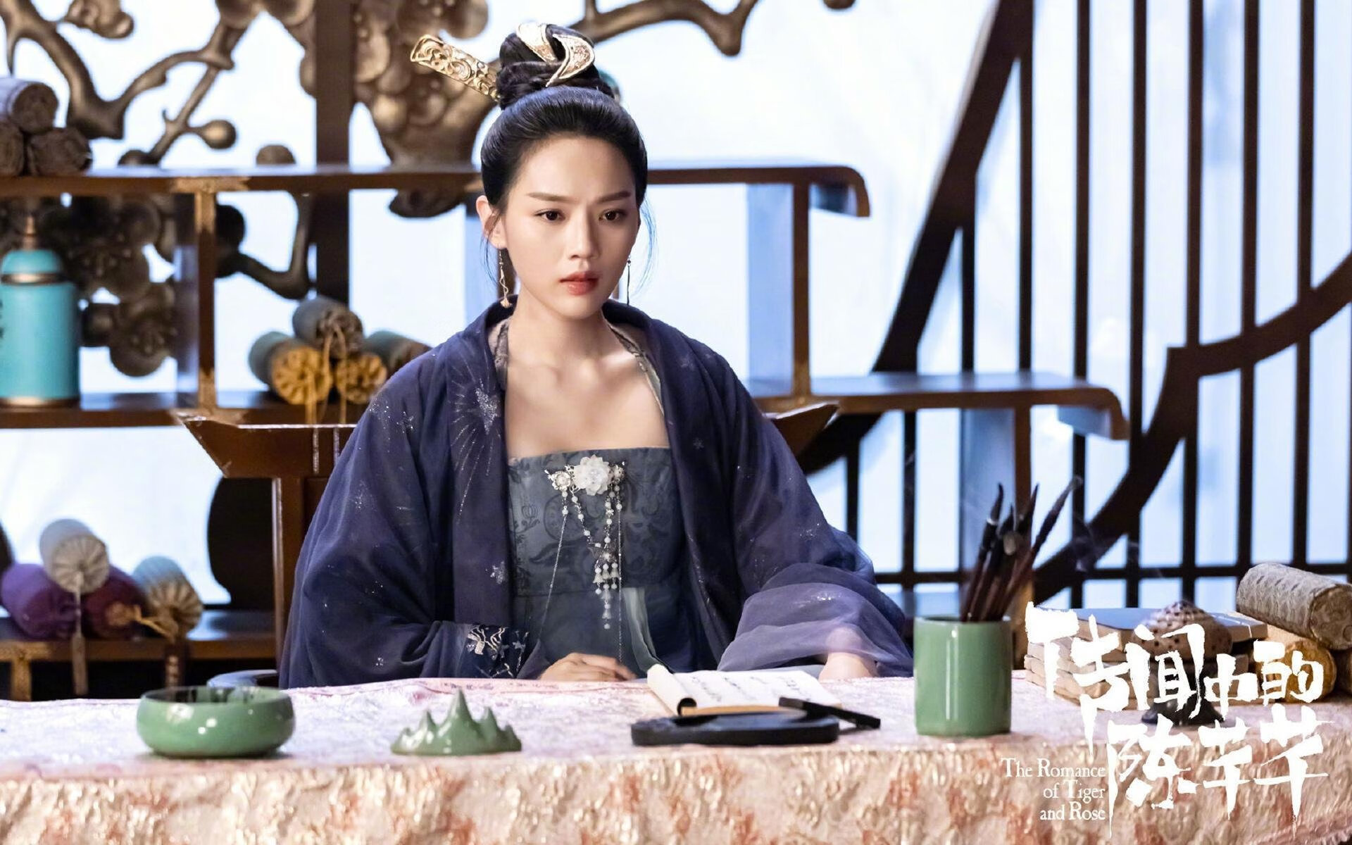 曼联2-1战胜曼城,捧起2024年足总杯,曼联2_1