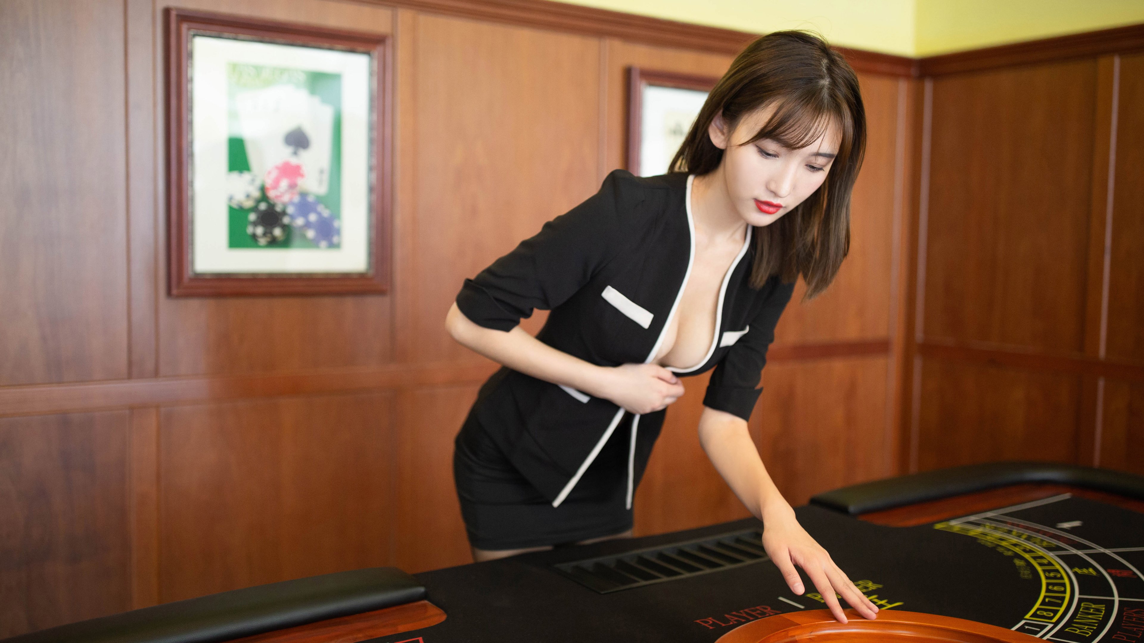 开云·体育官网-曼城主场小胜富勒姆，迎来赛季首胜，曼城vs富勒姆雨燕直播