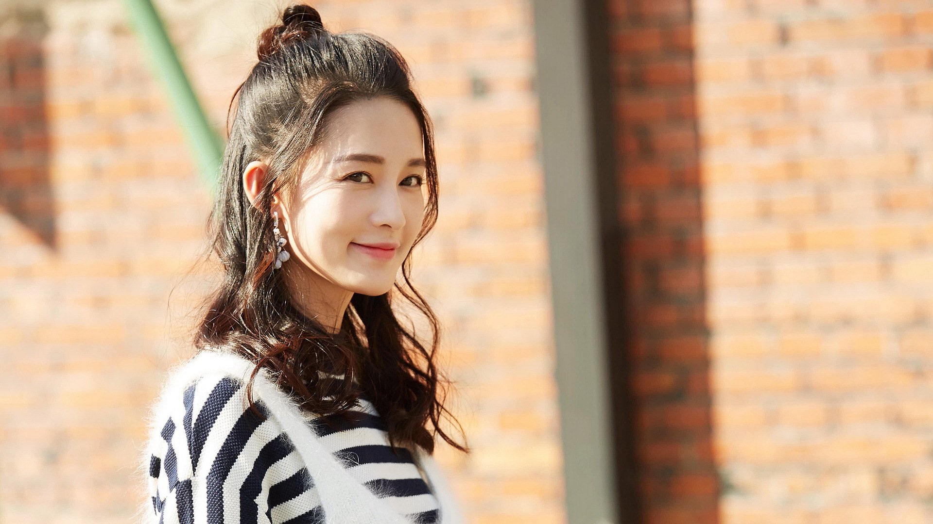 曼城主帅赞誉球队表现，胜利在望，曼城主帅是谁