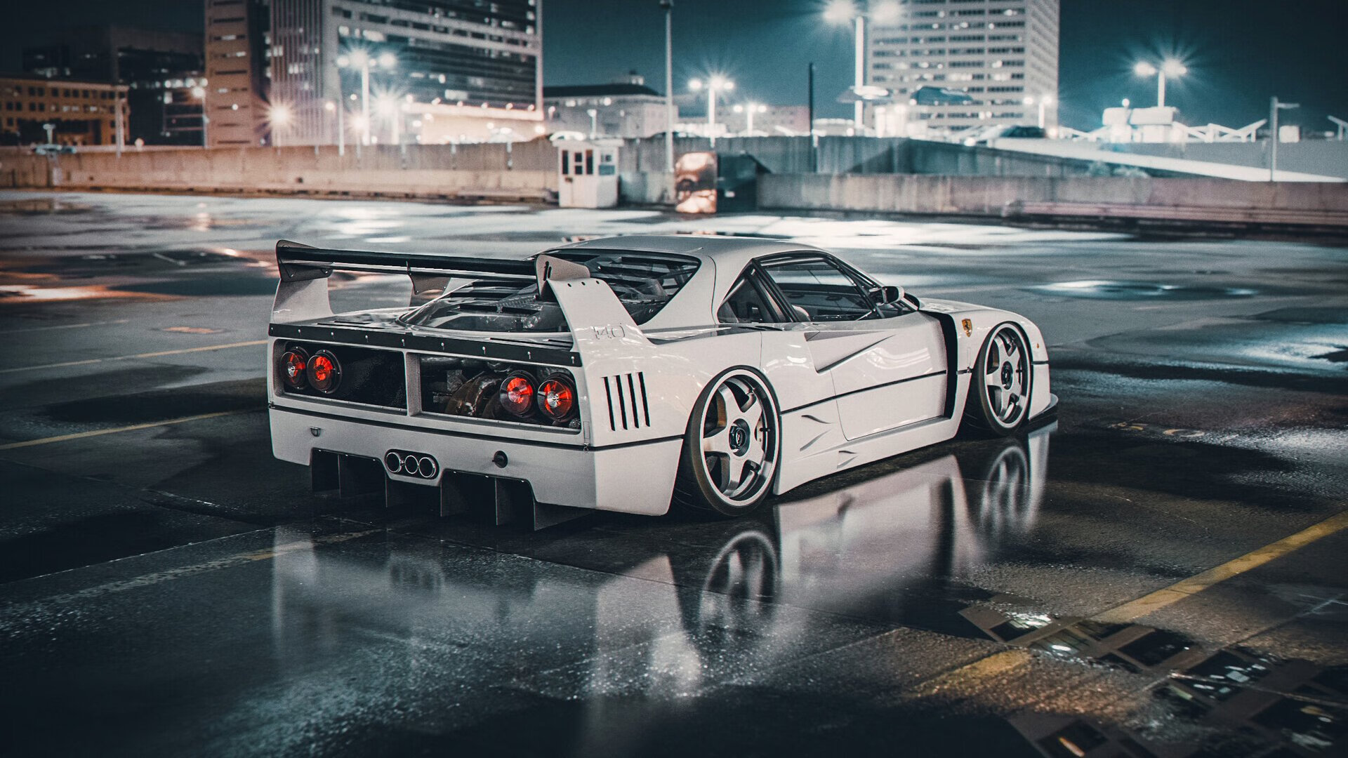 东亚杯中国足球迎战 球员拼搏赢得赞誉，东亚杯国足成绩