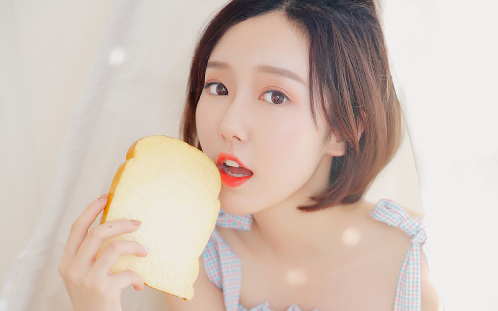 体育新闻中心深化体育赛事多语言转播技术,体育赛事转播涉及哪些知识产权